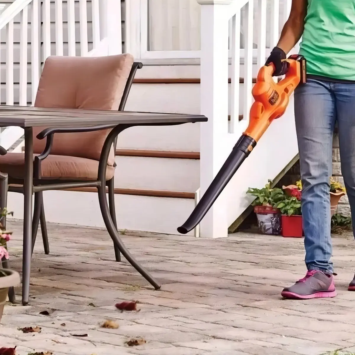 Soplador De Hojas Inalambrico Black Decker Lsw221 - Imagen 4